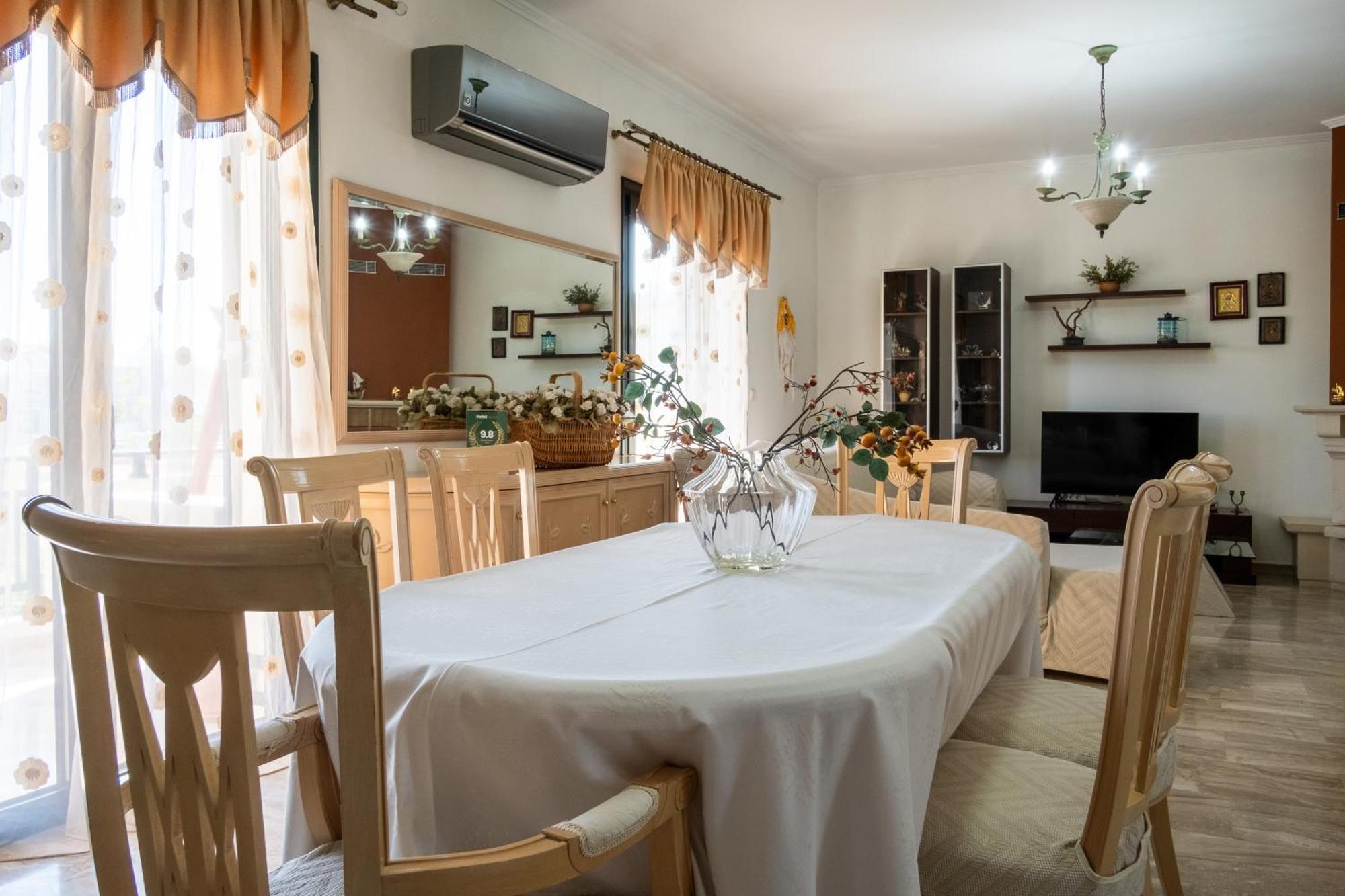 Spacious House In A Quiet Neighbourhood เอียราเปตรา ภายนอก รูปภาพ